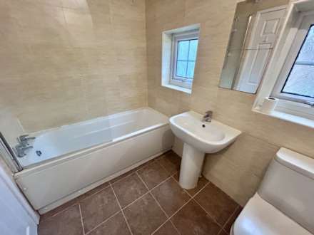 Woodgreen Avenue, Banbury, Image 9