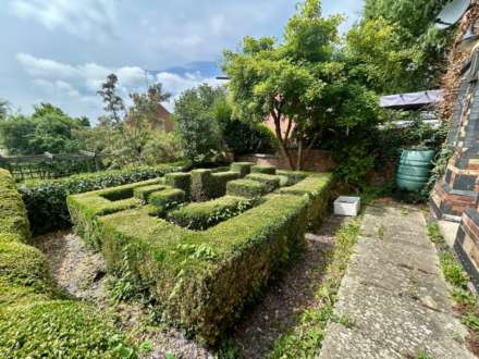 Calbourne, Perkins Way, Newnham, Image 14