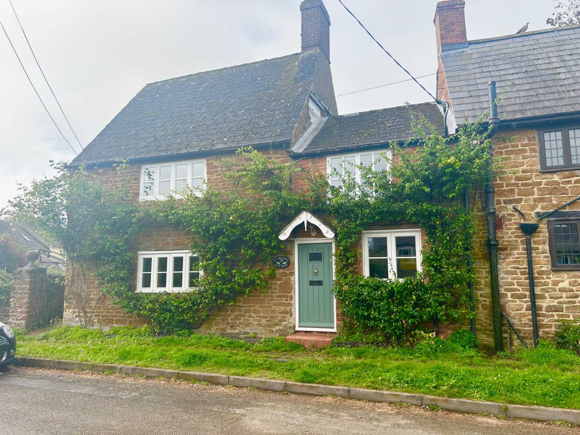 Peartree Cottage Wardington, Image 1