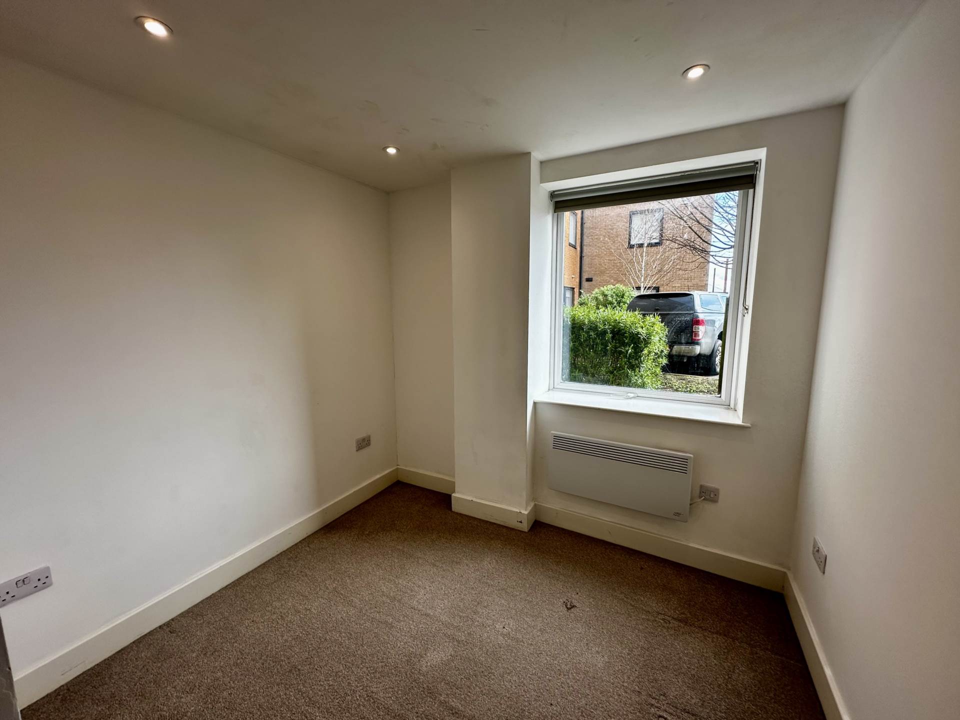 8 Crown House, Banbury, Image 5