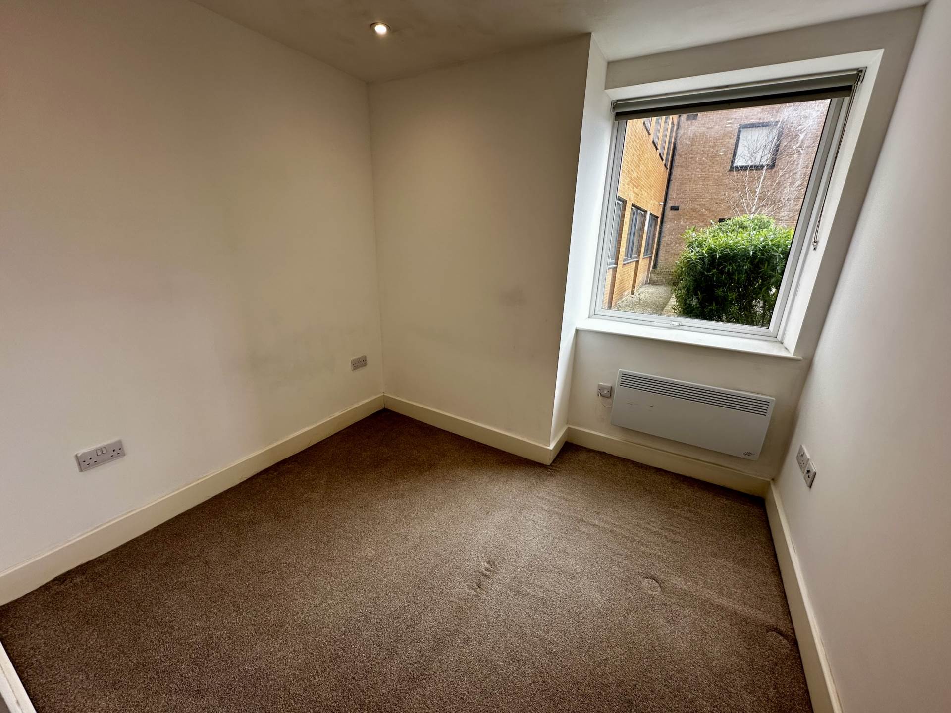 8 Crown House, Banbury, Image 7