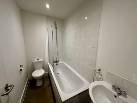 8 Crown House, Banbury, Image 6