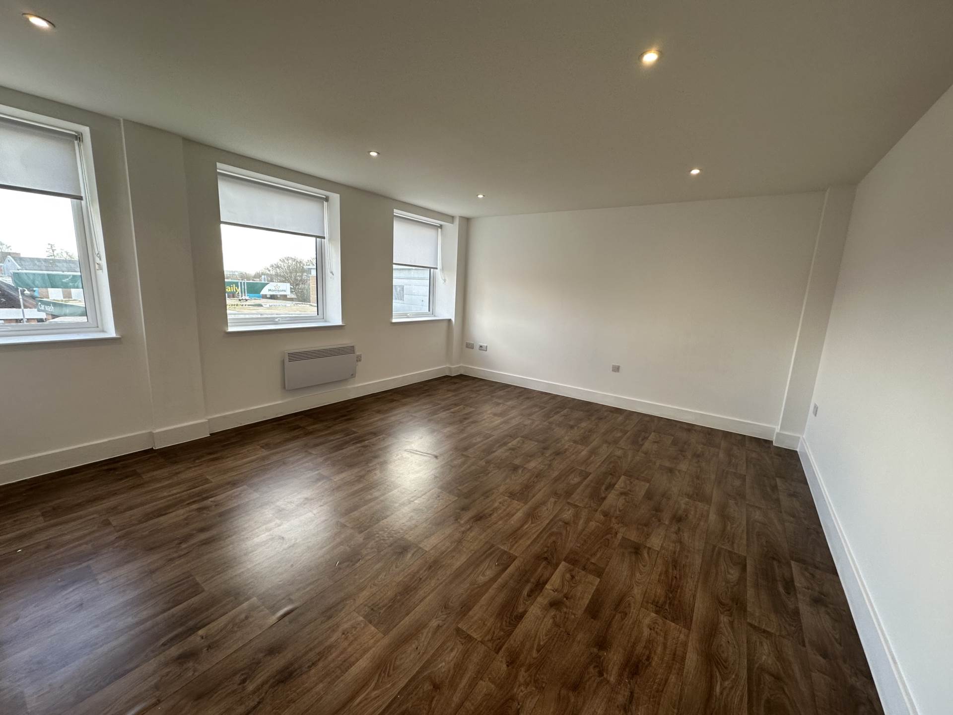 20 Crown House, Banbury, Image 2