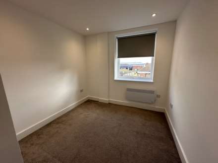 20 Crown House, Banbury, Image 6