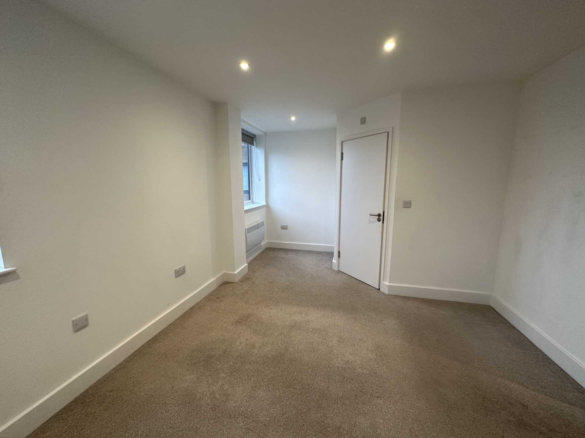35 Crown House, Banbury, Image 5