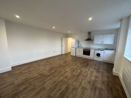 35 Crown House, Banbury