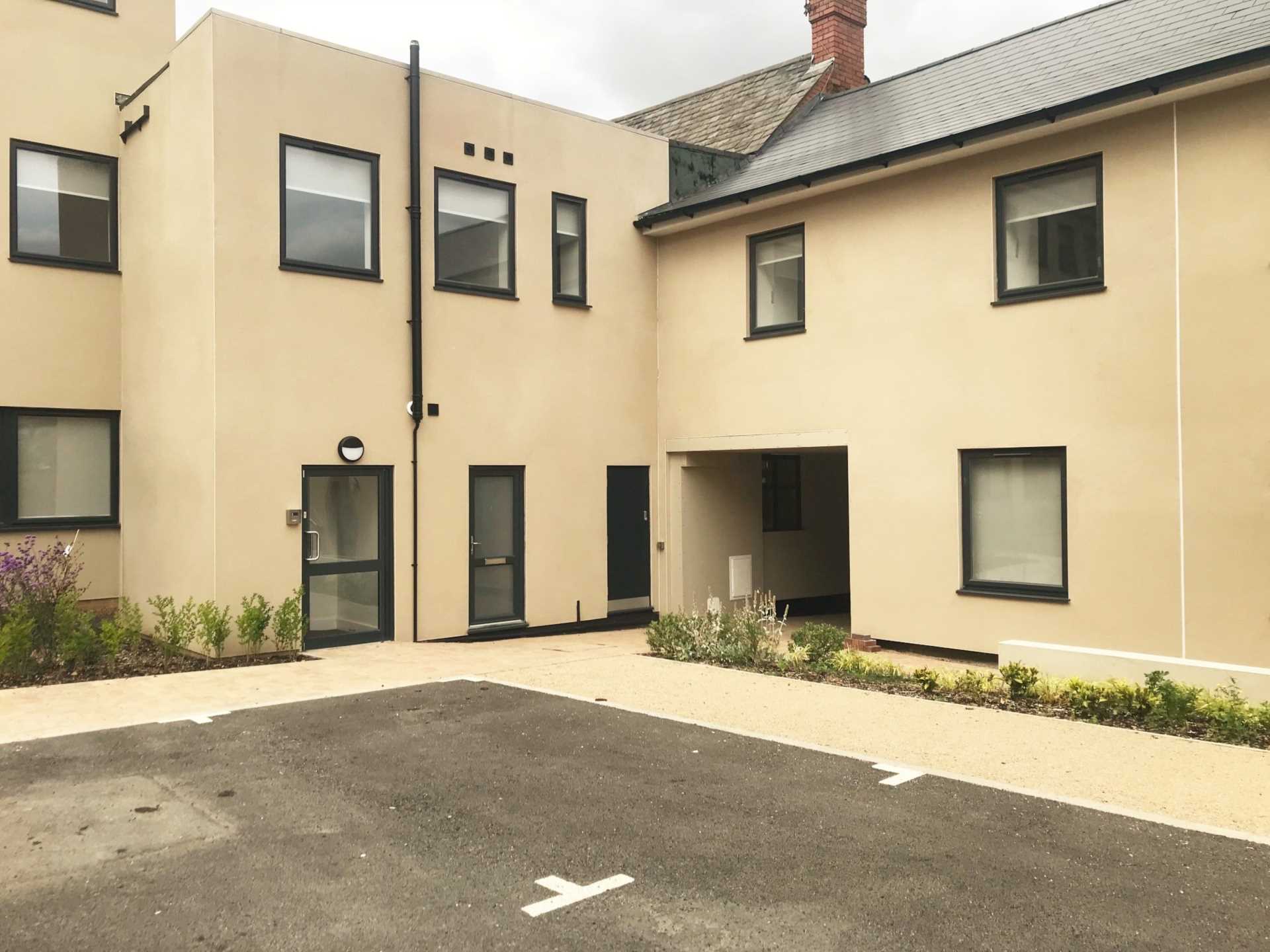 47 Crown House, Banbury, Image 10