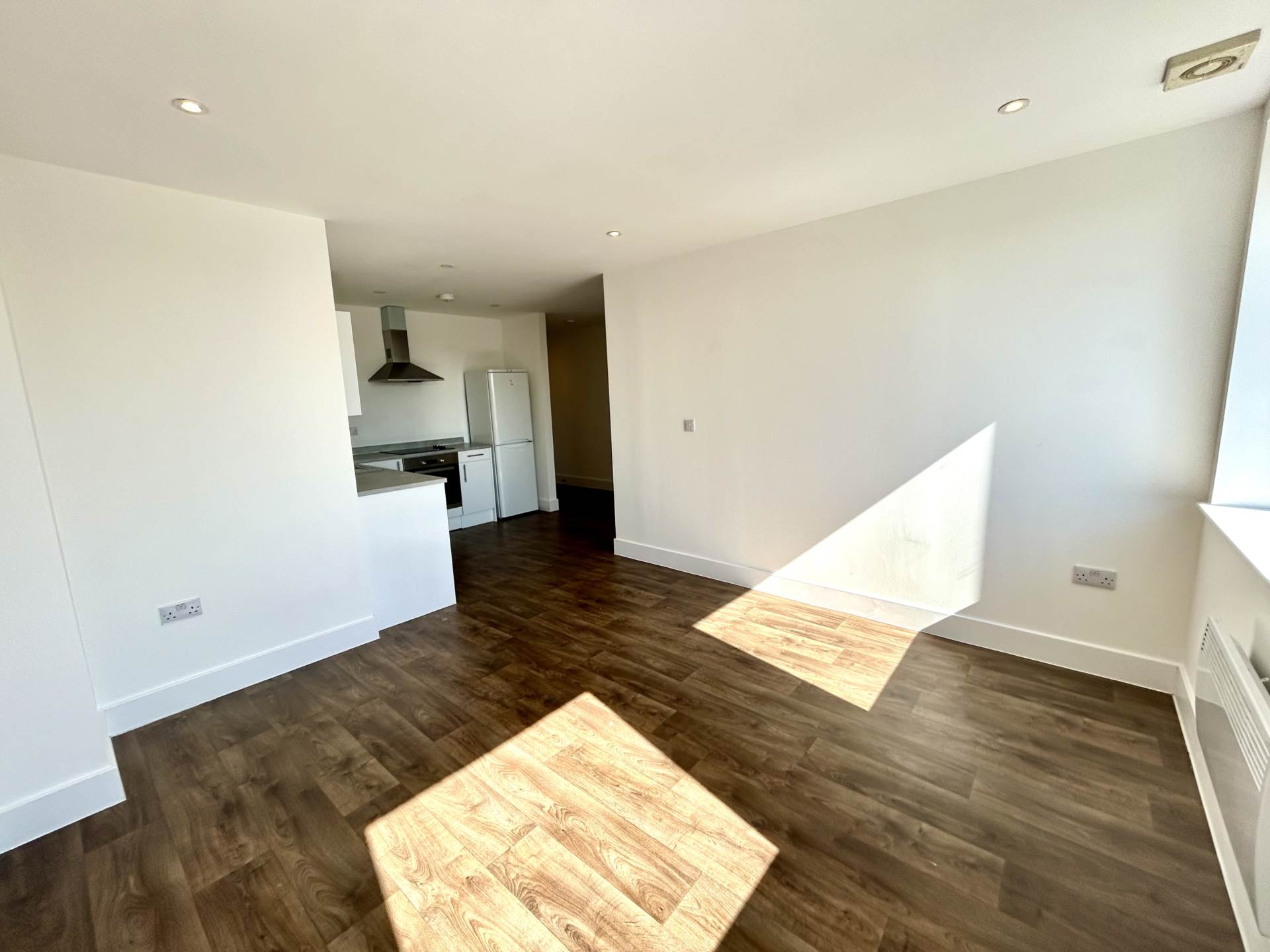 47 Crown House, Banbury, Image 4