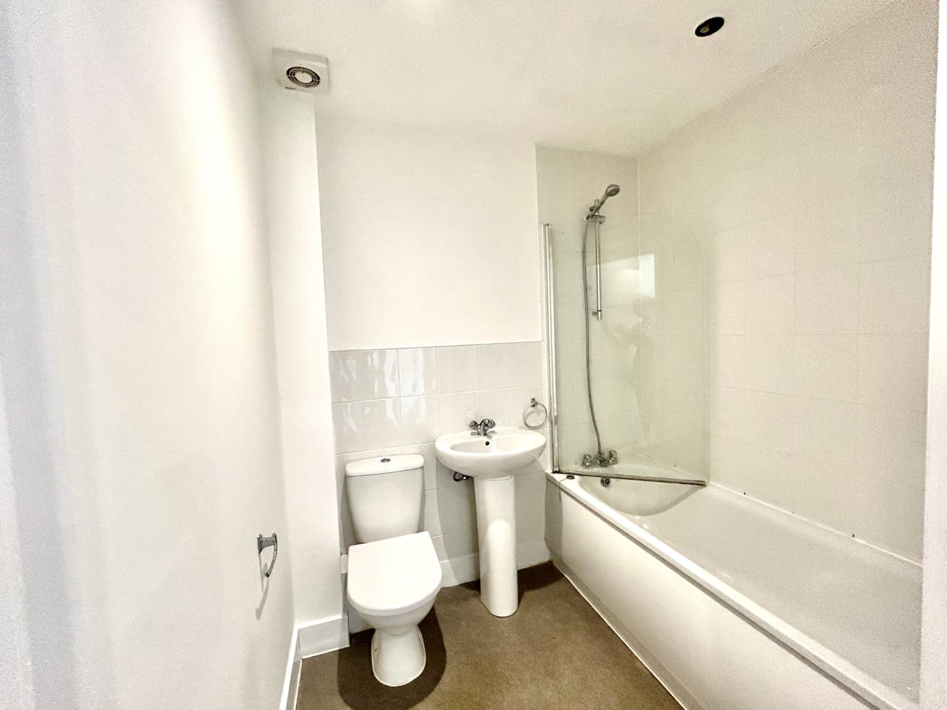 47 Crown House, Banbury, Image 7