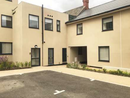 47 Crown House, Banbury, Image 10