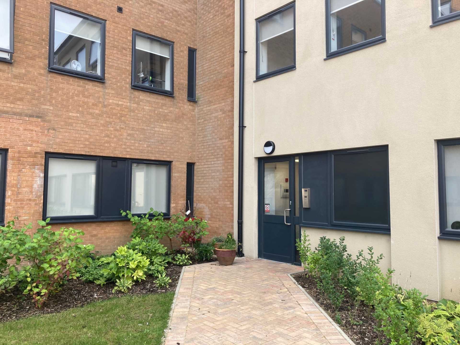 34 Crown House, Image 1