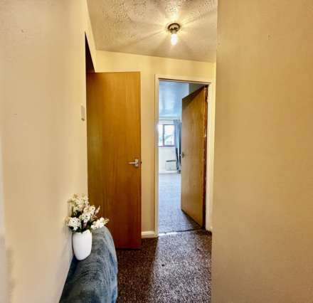 8 Ivatt Walk, Image 12