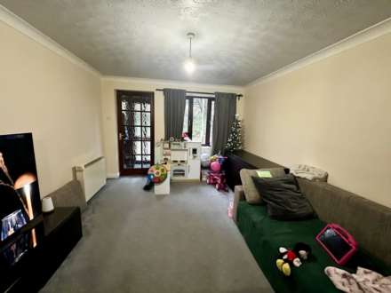 8 Ivatt Walk, Image 3