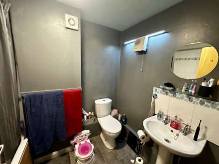 8 Ivatt Walk, Image 7