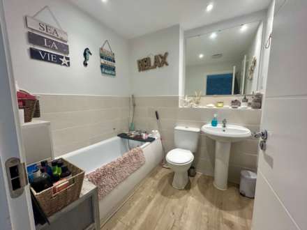 Cotefield Drive, Bodicote, Image 10