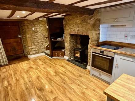 Butlers Cottage, Mollington, Image 5