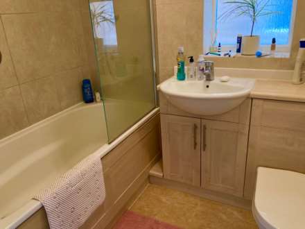 Balmoral Drive, Image 5