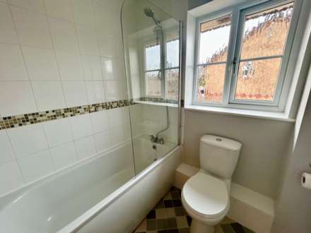 Frensham Close, Banbury, Image 9