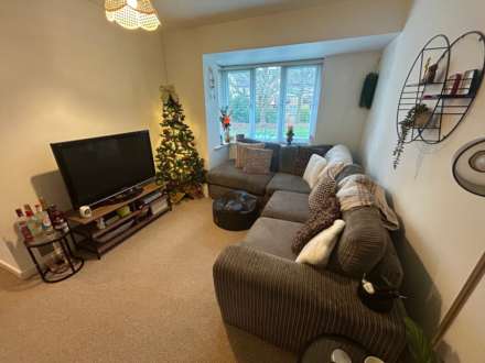 Glyndebourne Gardens, Banbury, Image 2