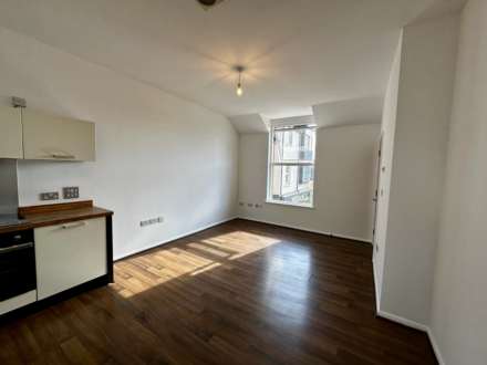 Burgess Square, Brackley, Image 3