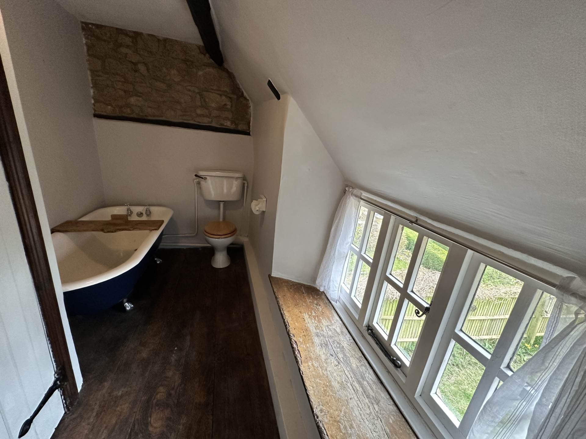 Stone's Throw Cottage, Mollington, Image 12