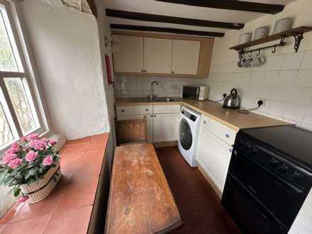 Stone's Throw Cottage, Mollington, Image 10