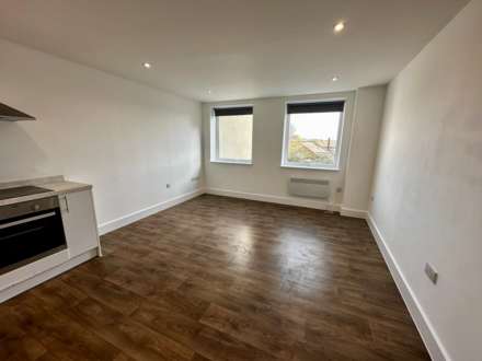 15 Crown Apartments Banbury, Image 3