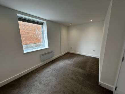 Crown House, Banbury Town Centre, Image 5