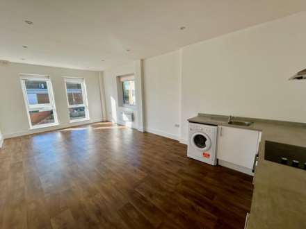 24 Crown House, Image 2