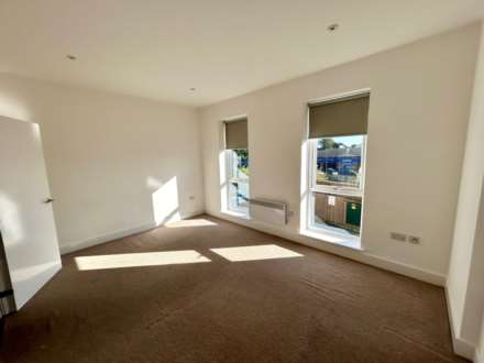 24 Crown House, Image 6