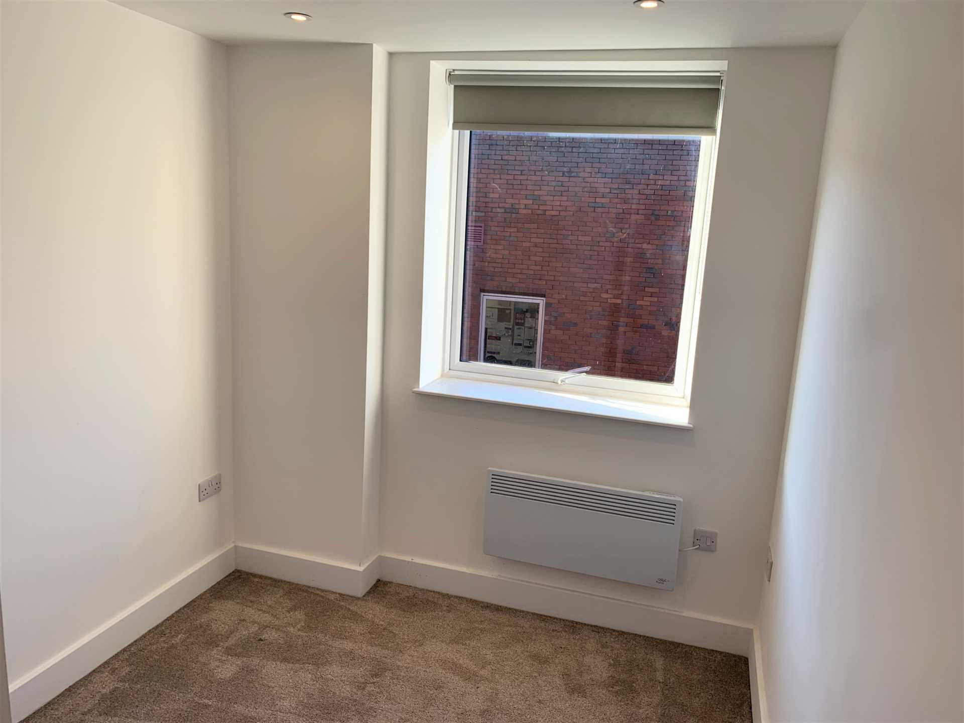 Crown House, Image 3