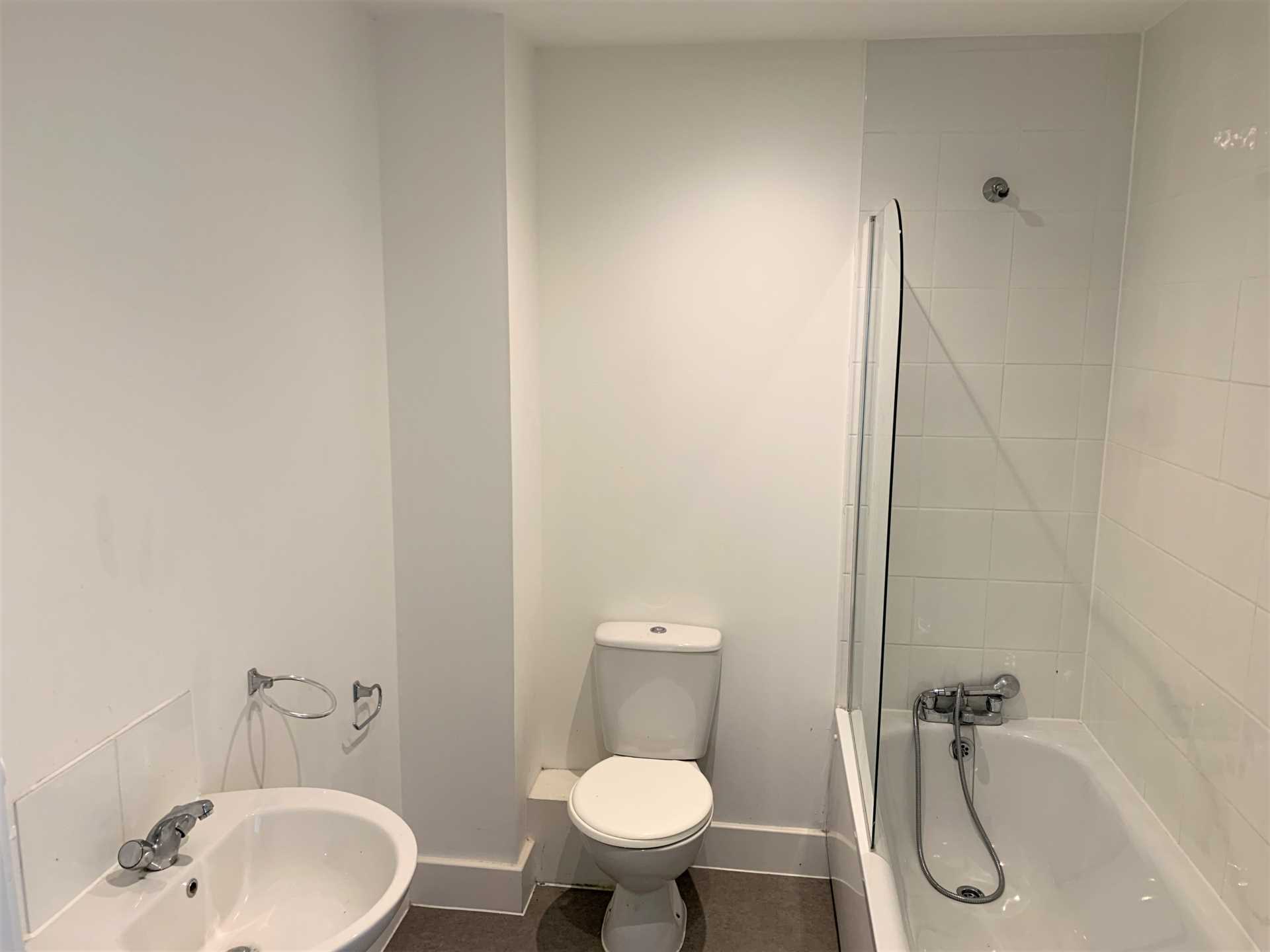 Crown House, Image 5