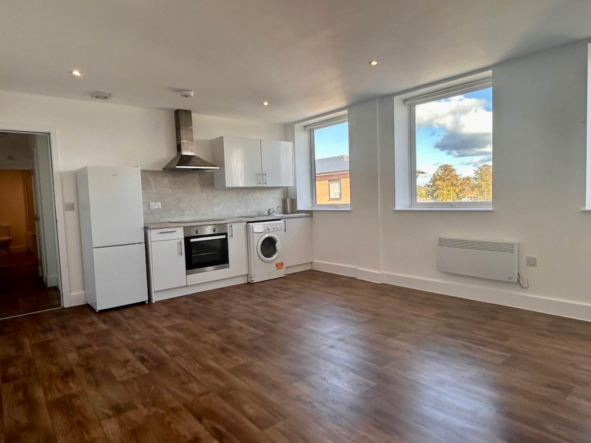 41 Crown House, Image 1
