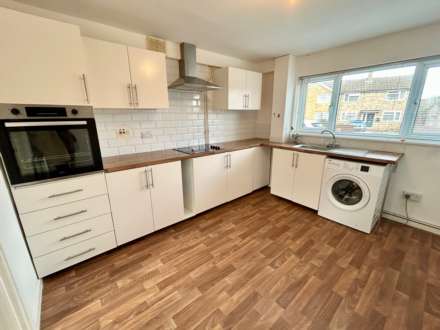 Edinburgh Way, Banbury, Image 2