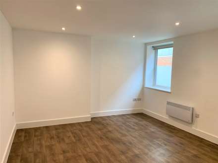 Crown House, Image 3