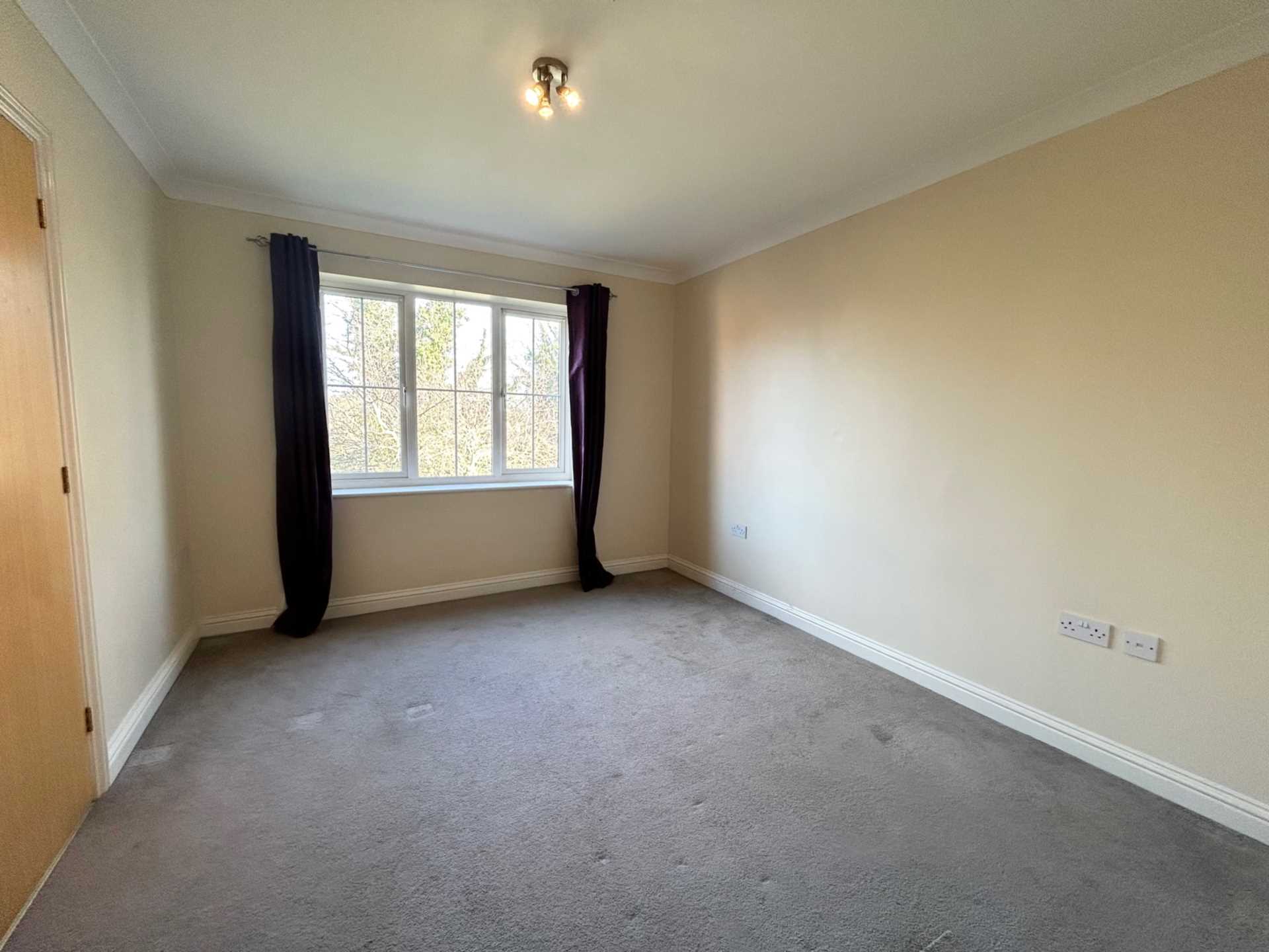 Fiennes Court, Banbury, Image 4