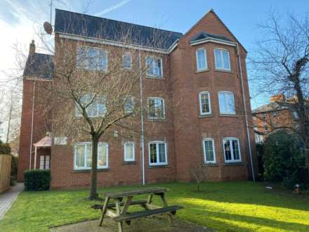 Fiennes Court, Banbury