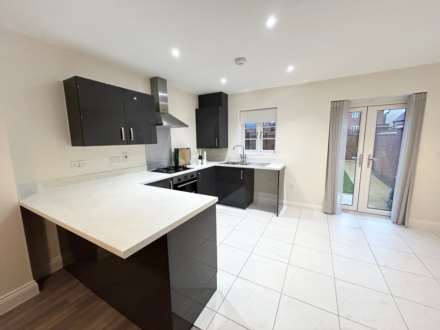 Field View, Brackley, Image 2