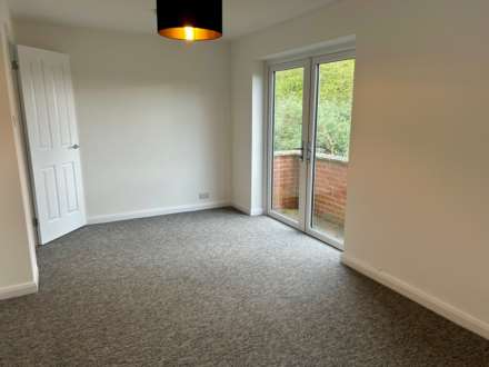 The Camellias, Banbury, Image 4