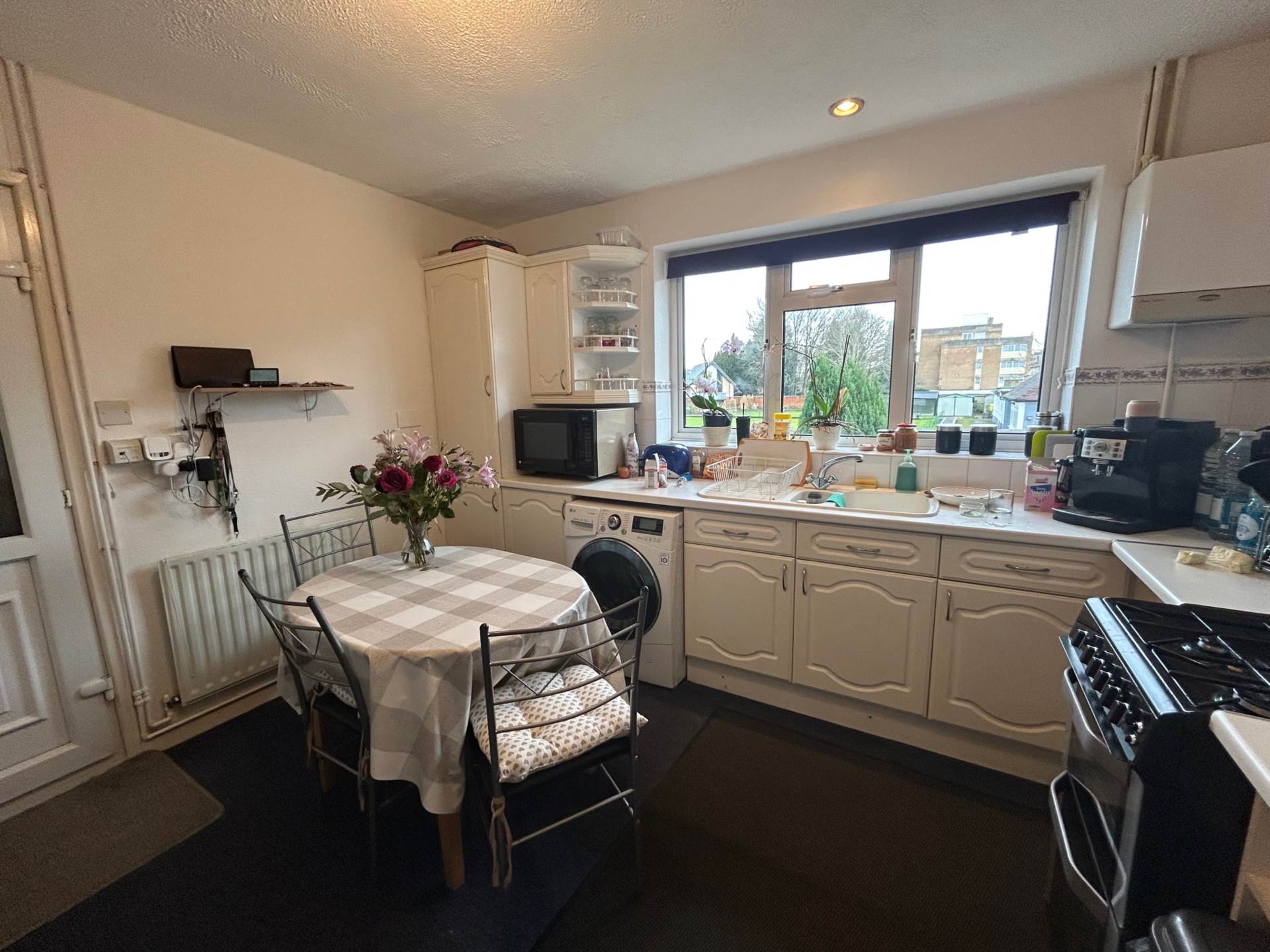 Westbeech Court, Banbury, Image 4