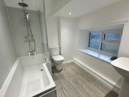 Broad Street, Syresham, Image 8