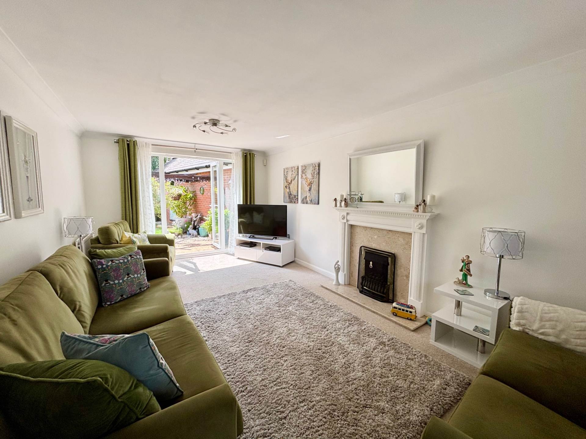Ellison Drive, Banbury, Image 3