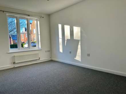 Winter Gardens Way, Banbury, Image 3