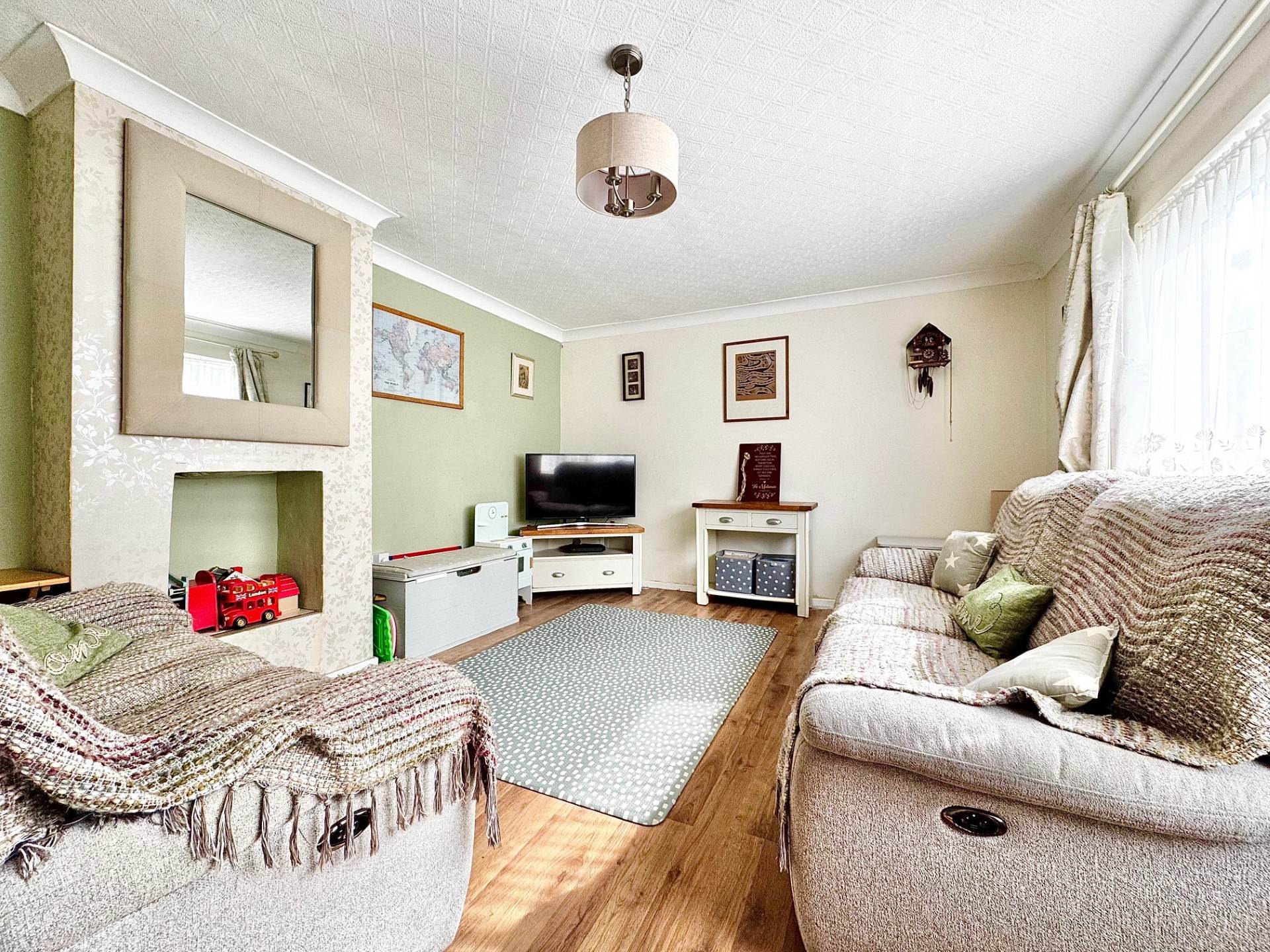 Woodgreen Avenue, Banbury, Image 2