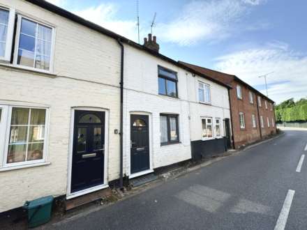 2 Bedroom Terrace, Mitre Street, Buckingham