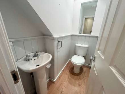 Mallards Way, Image 13