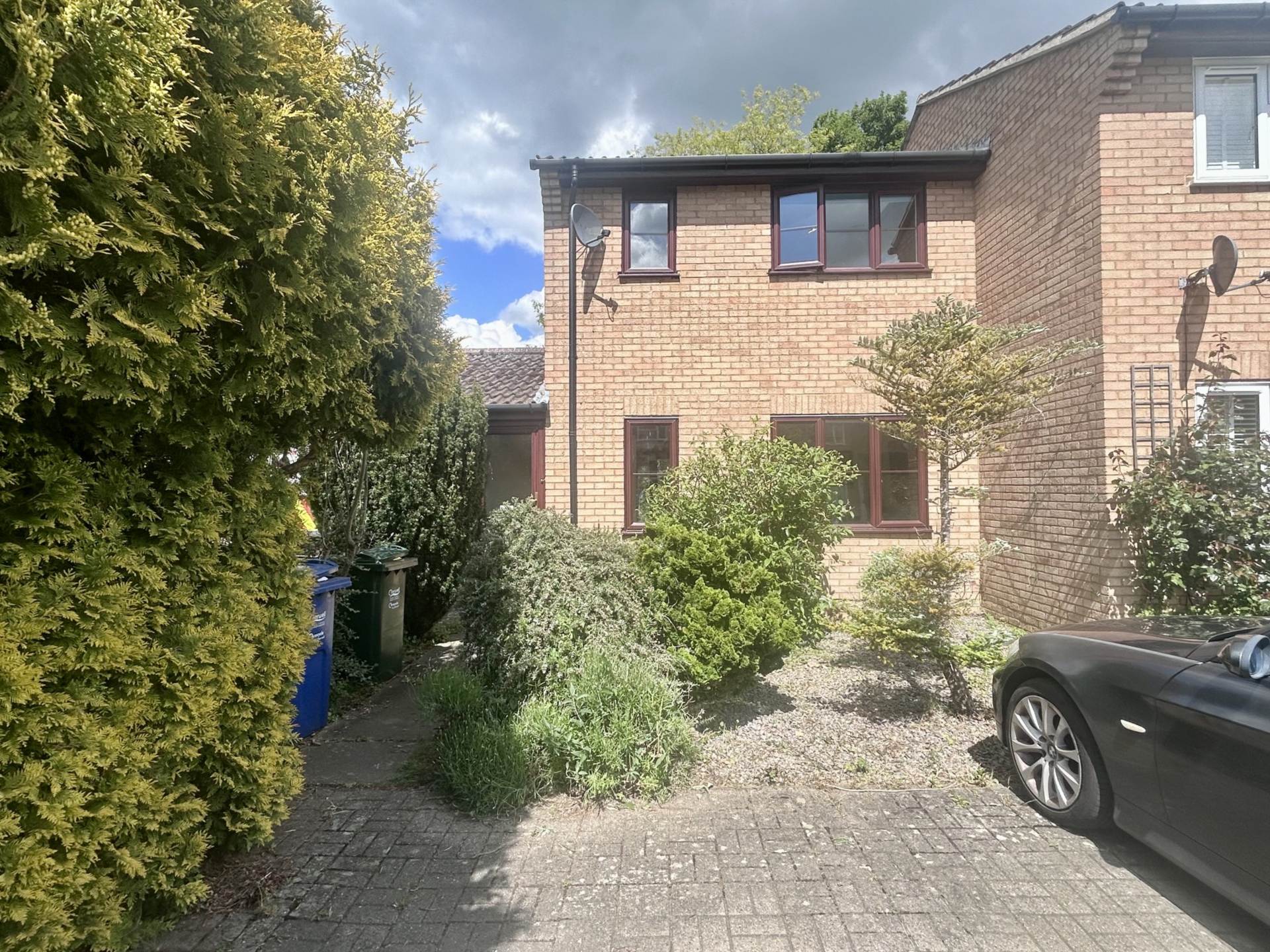 Medina Gardens, Bicester, Image 2