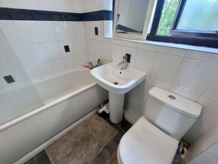 Medina Gardens, Bicester, Image 7