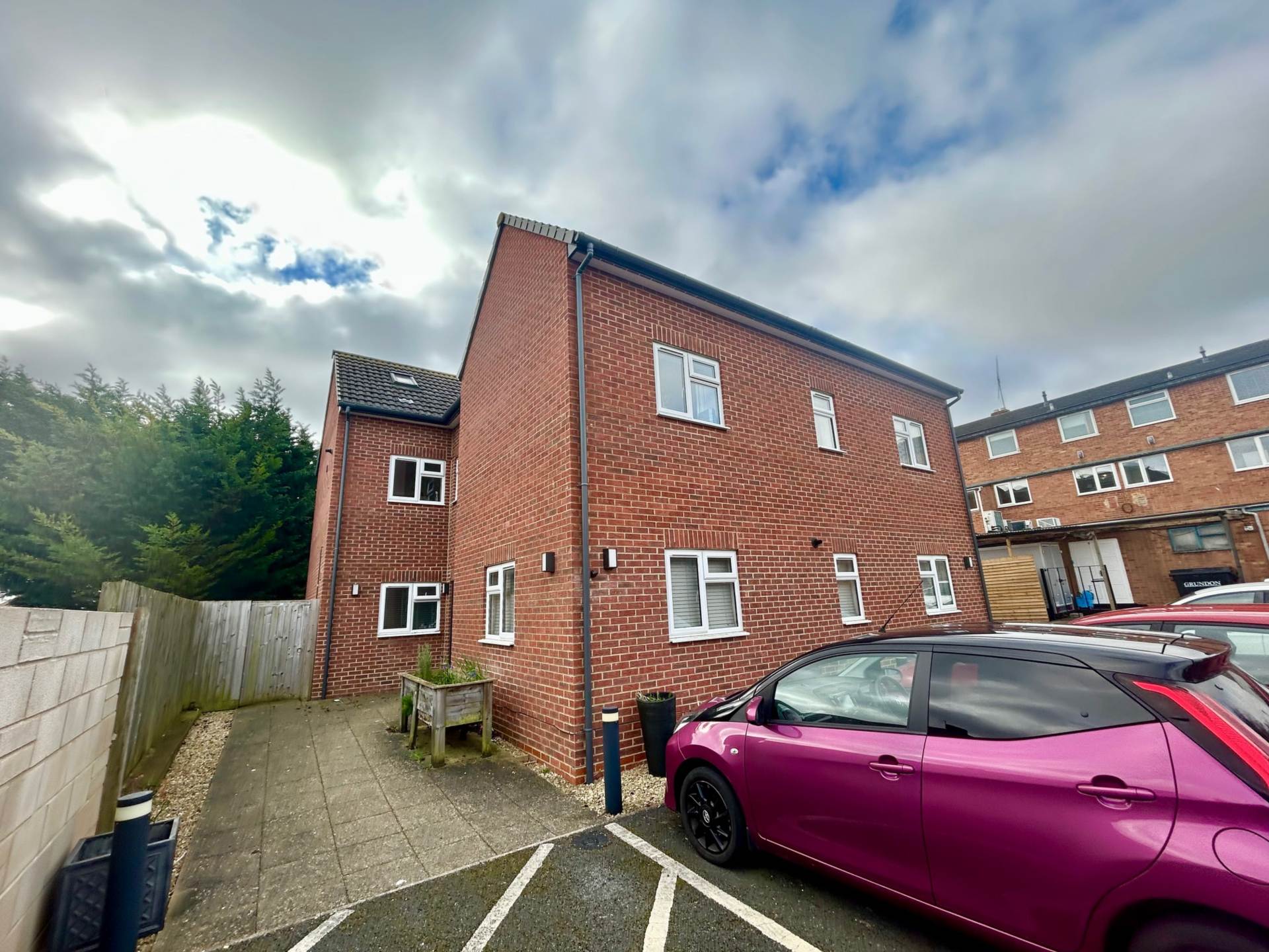 Bucknell Court, Bucknell Road, Image 2