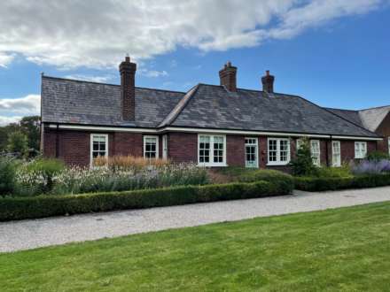 The Parade, Caversfield, Image 10